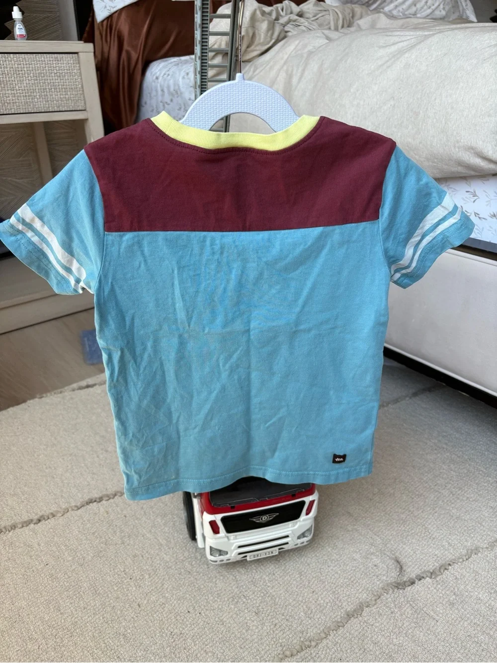 TEA COLLECTION | Colorblock Tee - EUC